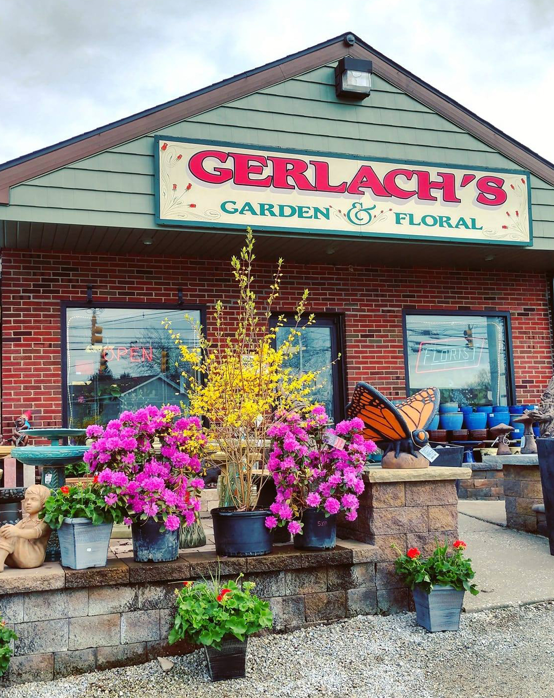gerlachs-storefront-edited.jpg