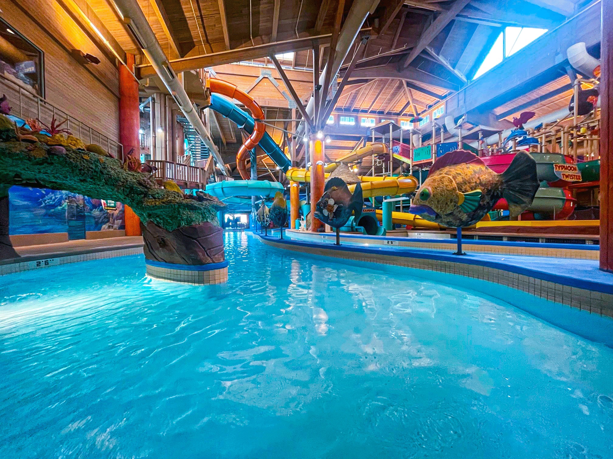 splash-lagoon-indoor-2.jpg